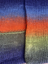 Load image into Gallery viewer, Manarola Cowl