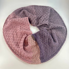 Load image into Gallery viewer, Lacy Infinity Scarf