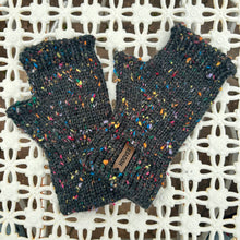 Load image into Gallery viewer, Tweed Fingerless Mitts