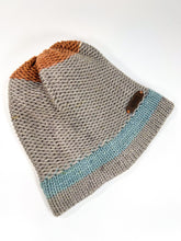 Load image into Gallery viewer, Pinecone Merino Beanie