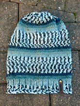 Load image into Gallery viewer, Frets Beanie