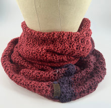 Load image into Gallery viewer, Lacy Infinity Scarf