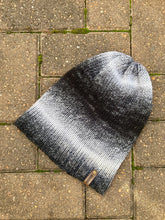 Load image into Gallery viewer, Marble Slouch Knit Beanie